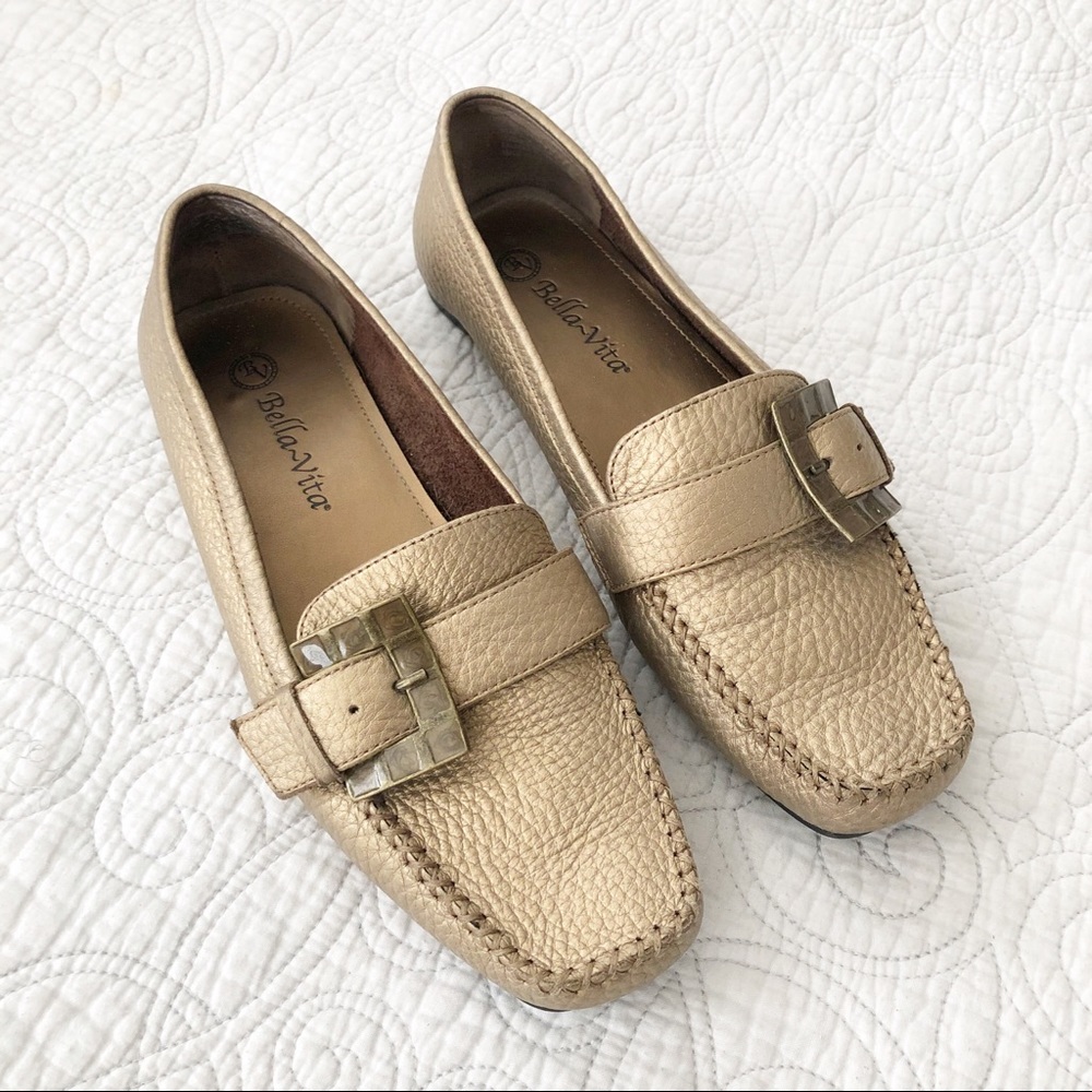 Bella Vita Women's Gold Leather Buckle Loafers